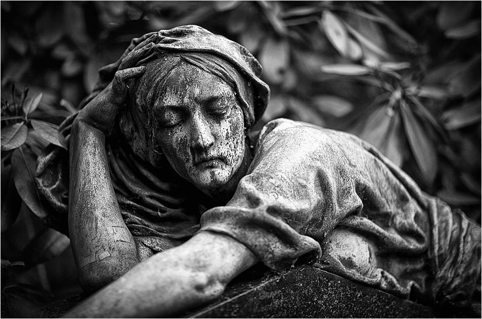 Friedhof Ohlsdorf – Trauernde