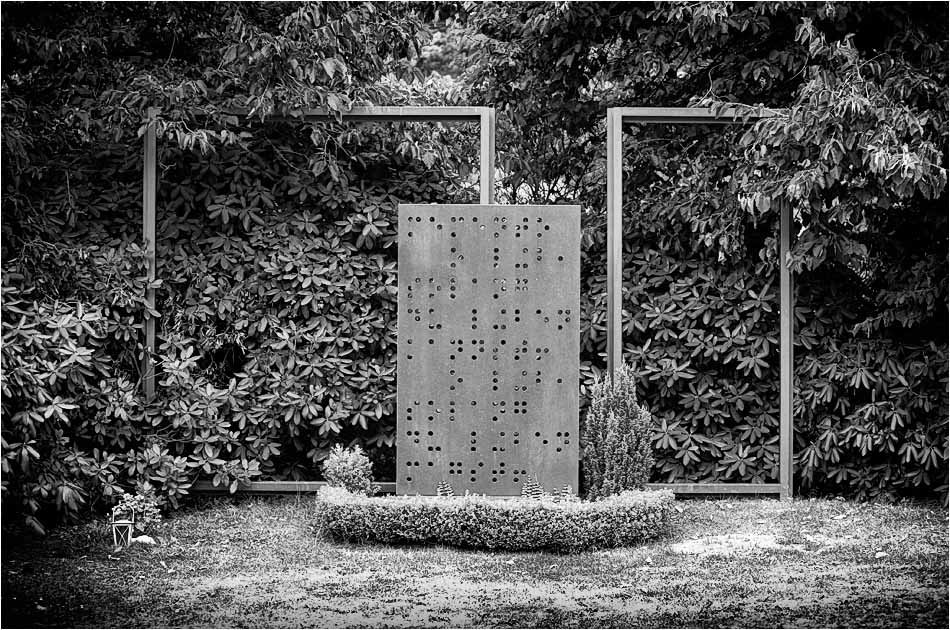 Mementograb auf dem Millionenhügel – Friedhof Ohlsdorf