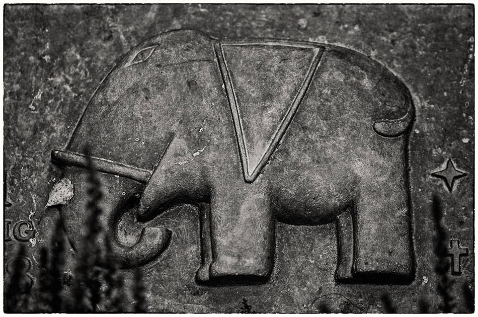 Elefant — Friedhof Ohlsdorf