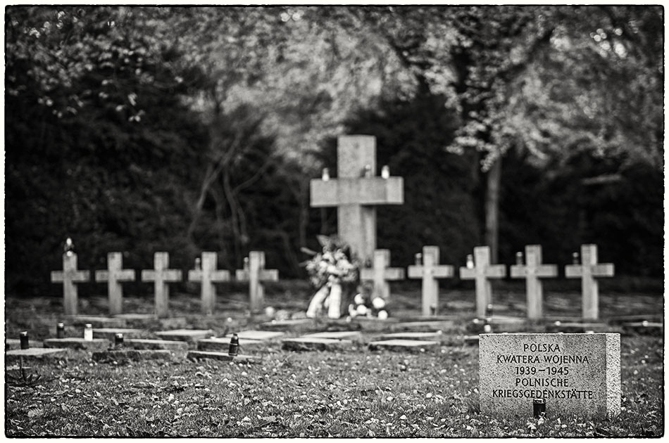 Polnische Kriegsgedenkstätte — Friedhof Ohlsdorf — Michael Wassenberg