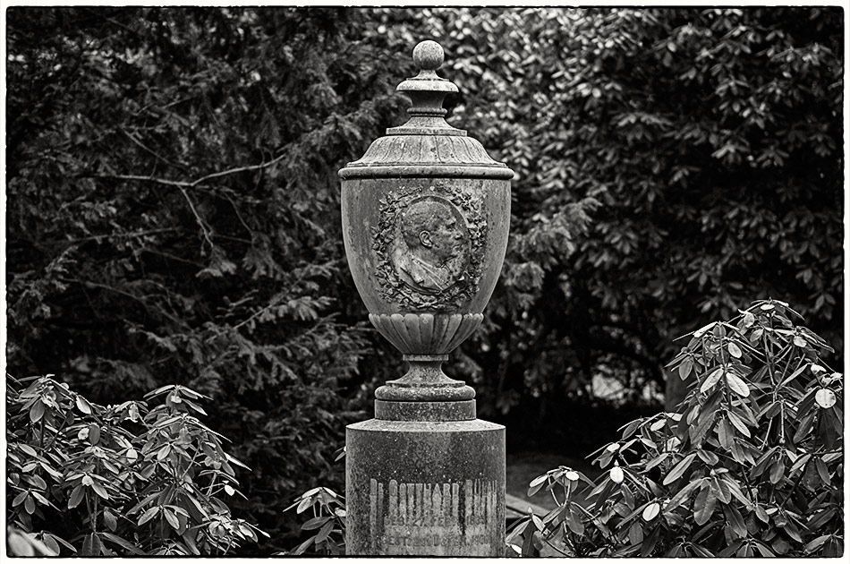 Grabmal Bülau — Friedhof Ohlsdorf — Michael Wassenberg