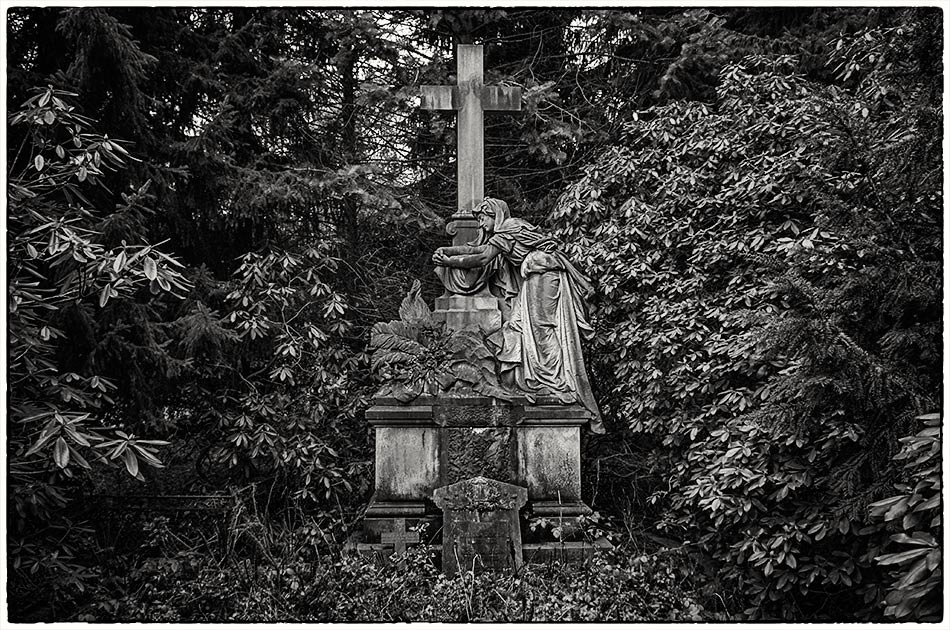 Grabmal Breuer (1899) — Friedhof Ohlsdorf — Michael Wassenberg