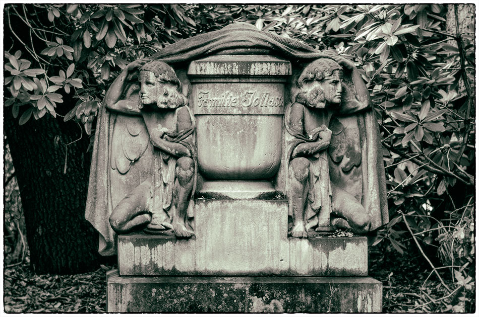 Grabmal Jollasse (1921) — Friedhof Ohlsdorf — Michael Wassenberg