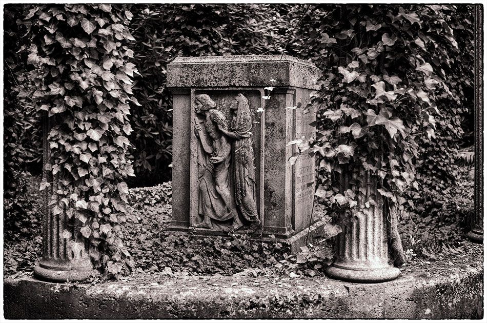  Säulengrabmal Troplowitz-Mankiewicz (1918)