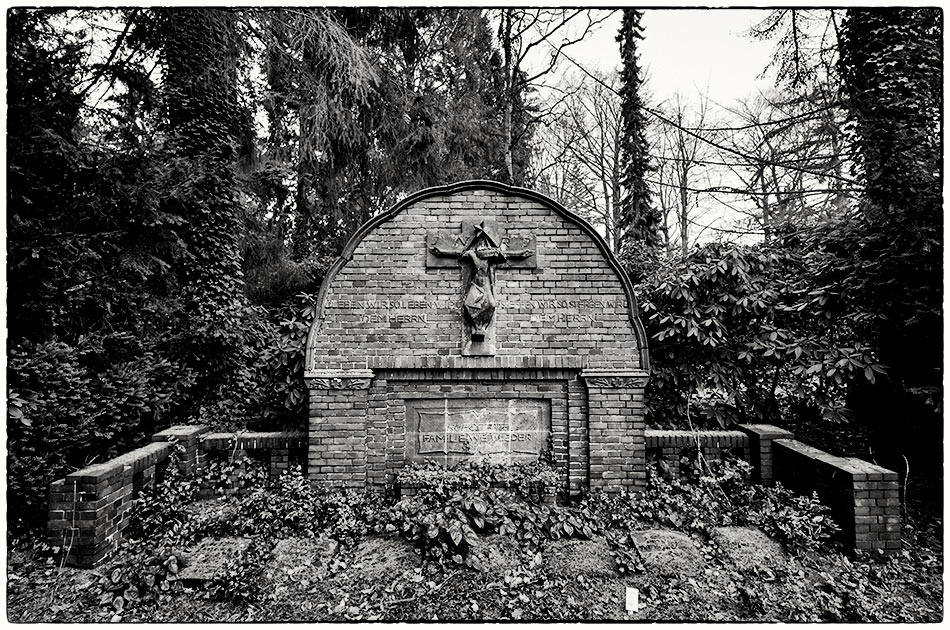 Grabmal Weissleder (1921) — Friedhof Ohlsdorf