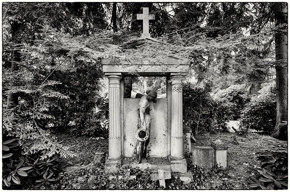 Grabmal Richter (1915) — Friedhof Ohlsdorf