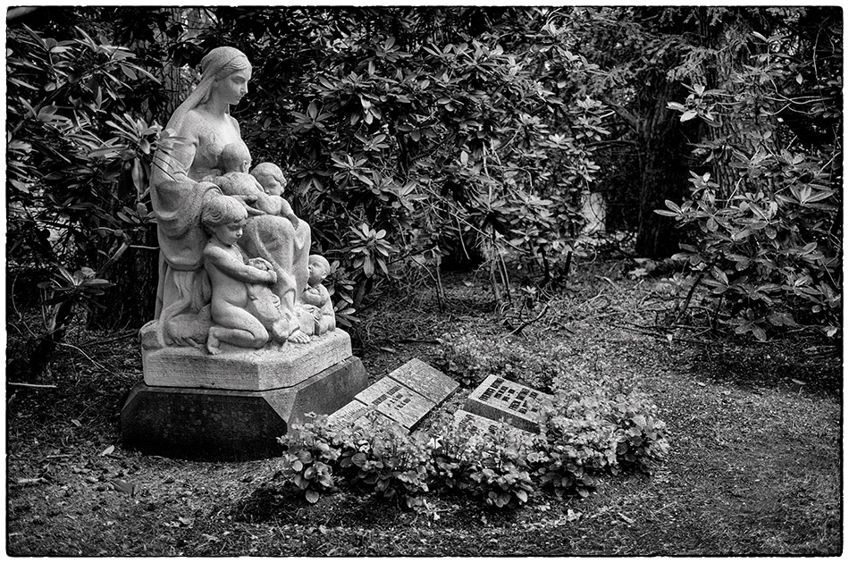 Grabmal Matthaei · Friedhof Ohlsdorf · Michael Wassenberg