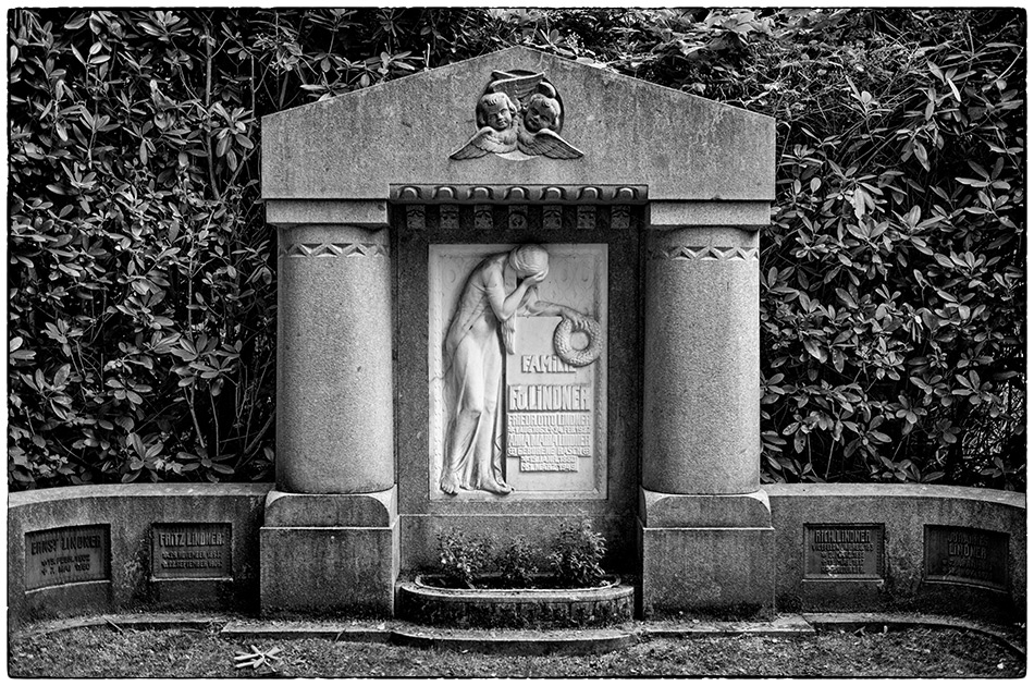 Grabmal Lindner (1912) · Friedhof Ohlsdorf