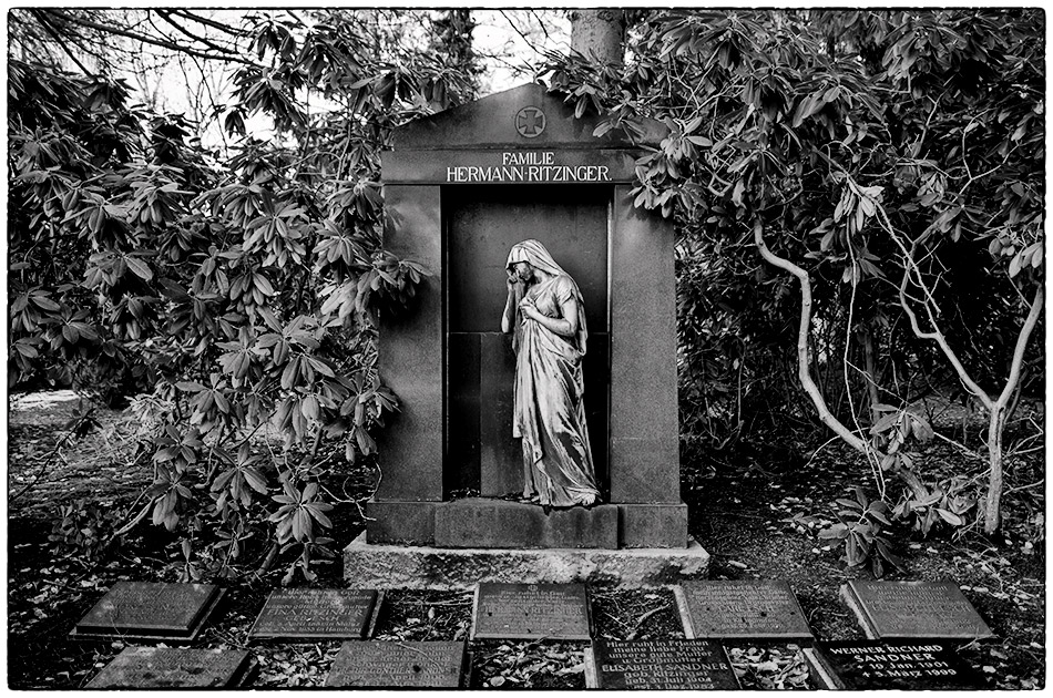 Grabmal Ritzinger · Friedhof Ohlsdorf · Michael Wassenberg · 2017-01-15