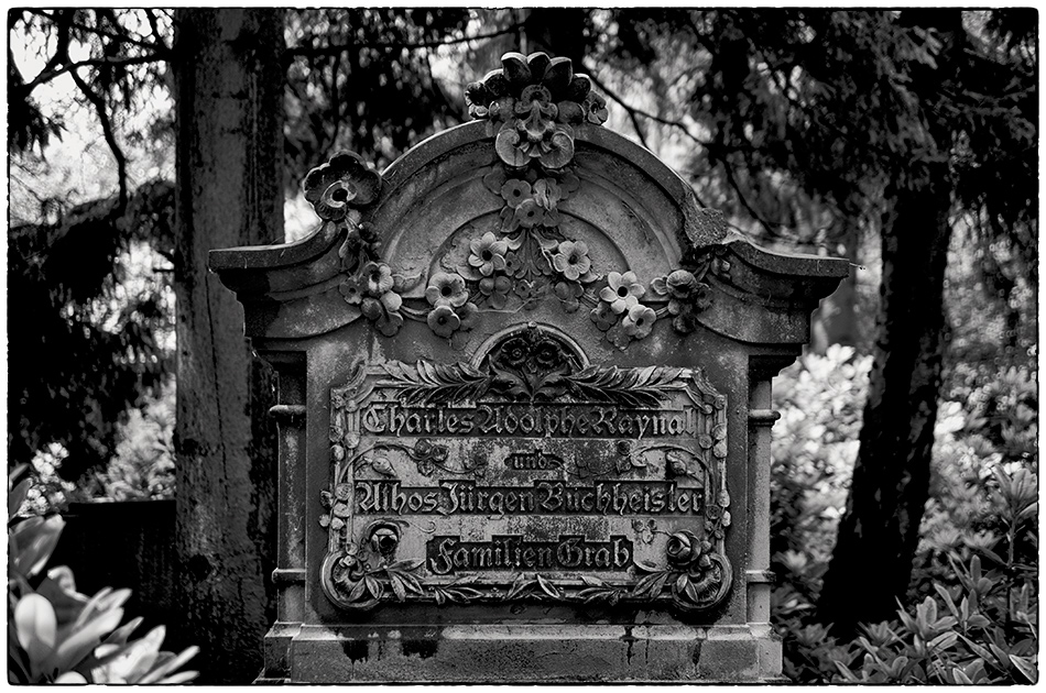 Grabmal Raynal/Buchheister · Friedhof Ohlsdorf · Michael Wassenberg · 2017-06-04