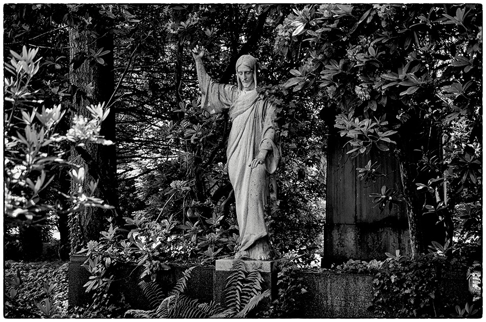 Grabmal Emmel (1909) · Friedhof Ohlsdorf · Michael Wassenberg · 2017-06-04
