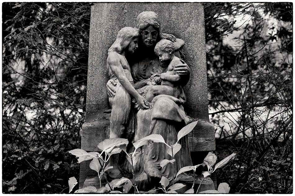 Grabmal Familie H. Seif vormals Puls (1908) · Friedhof Ohlsdorf · Michael Wassenberg · 2017-12-10