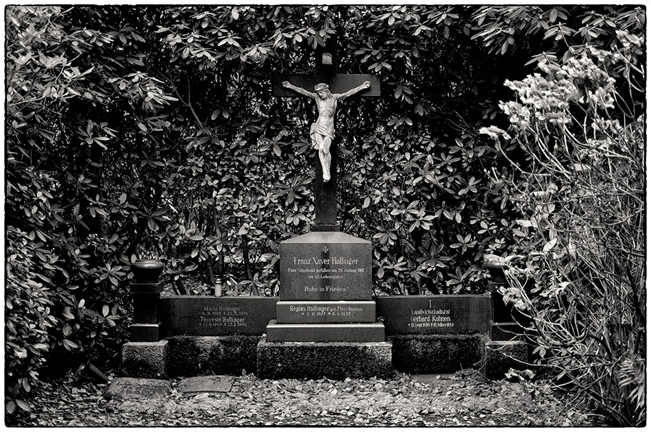 Grabmal Hallinger (1917) · Friedhof Ohlsdorf · Michael Wassenberg · 2017-12-10
