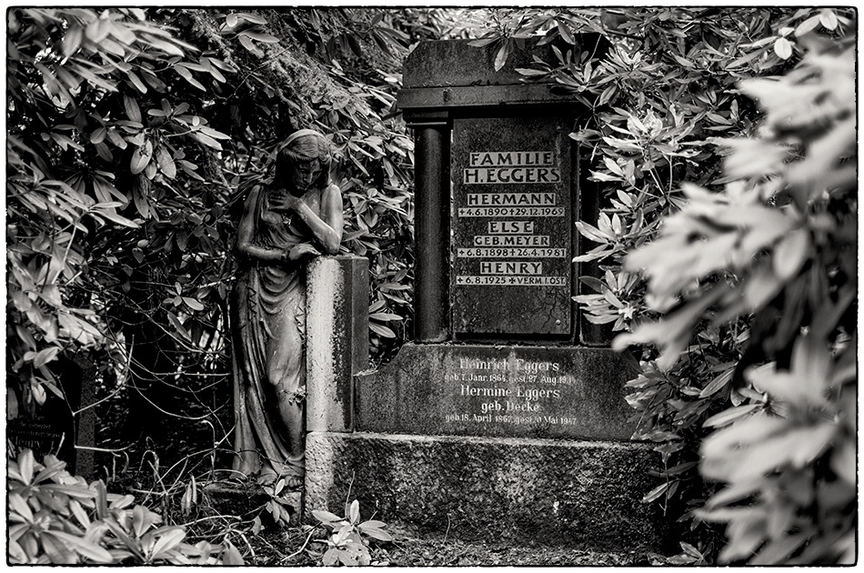 Grabmal Eggers (1916) · Friedhof Ohlsdorf · Michael Wassenberg · 2017-12-10