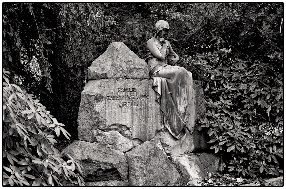 Grabmal Grell (1910) · Friedhof Ohlsdorf · Michael Wassenberg · 2017-12-10