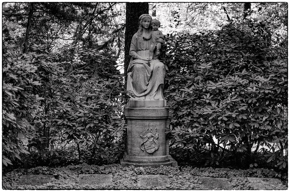 Grabmal Behn (1917) · Friedhof Ohlsdorf · Michael Wassenberg · 2018-05-05