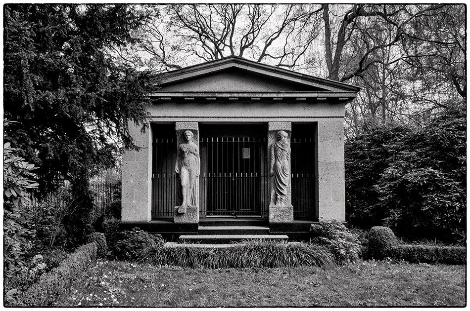 Mausoleum von Putkamer/Heymann (1912–1914) · Friedhof Ohlsdorf · 2018-04-29
