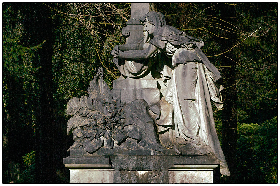 Grabmal Breuer (1899) · Friedhof Ohlsdorf · Michael Wassenberg · 2018-10-03