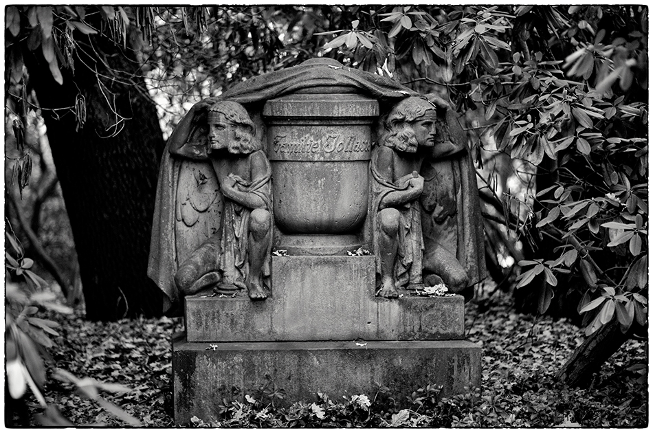 Grabmal Jollasse (1921) · Friedhof Ohlsdorf · Michael Wassenberg · 18.11.2018
