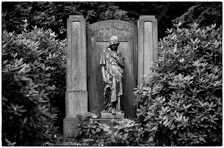 Grabmal Schröder (1914) · Friedhof Ohlsdorf · Michael Wassenberg · 2018-10-08