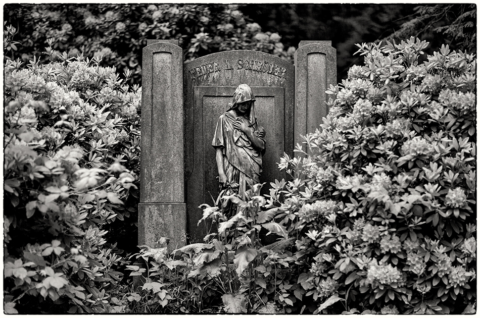Grabmal Schröder (1914) · Friedhof Ohlsdorf · Michael Wassenberg · 31.05.2019