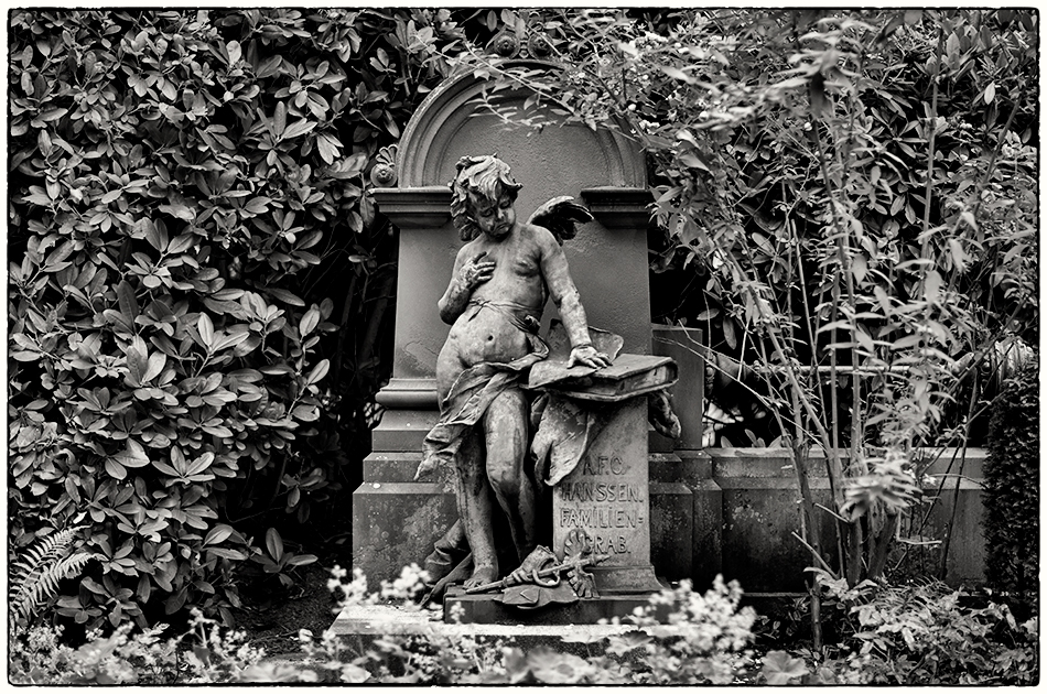 Grabanlage Hanssen (1892/1893) - Friedhof Ohlsdorf - 15.07.2019