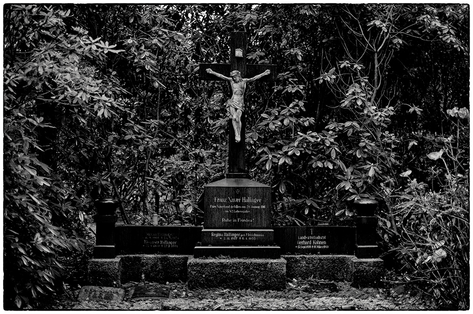 Grabmal Hallinger (1917) · Friedhof Ohlsdorf · Michael Wassenberg · 25.12.2019
