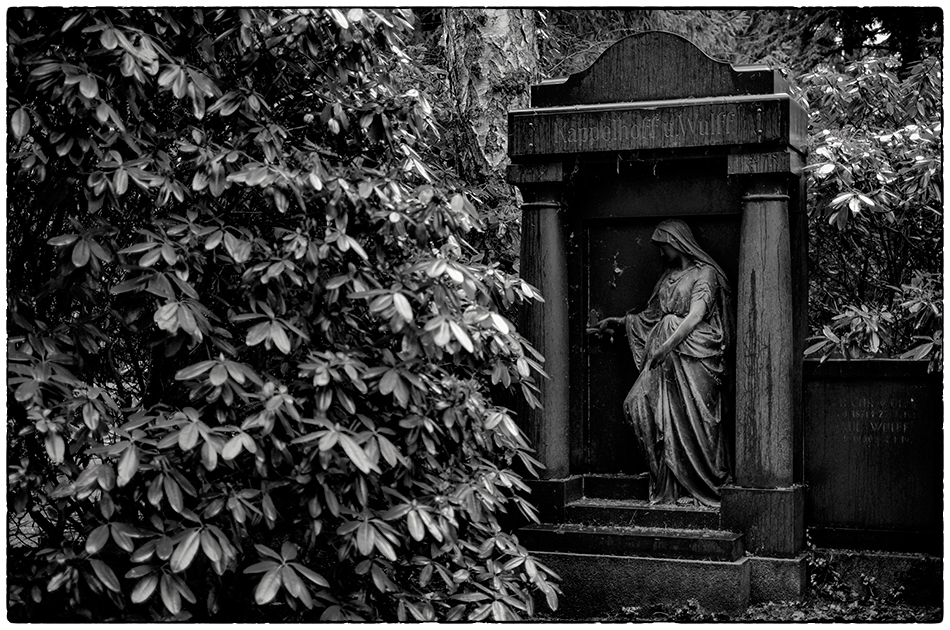 Grabmal Kappelhoff/Wulff (1916) · Friedhof Ohlsdorf · Michael Wassenberg · 25.12.2019