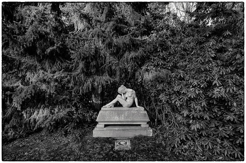 Grabmal Wolkau/Teubert (1933) · Friedhof Ohlsdorf · Michael Wassenberg · 19.01.2020