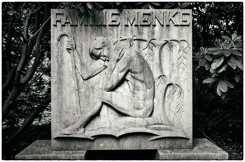 Grabmal Menke · Friedhof Ohlsdorf · Michael Wassenberg · 16.06.2019