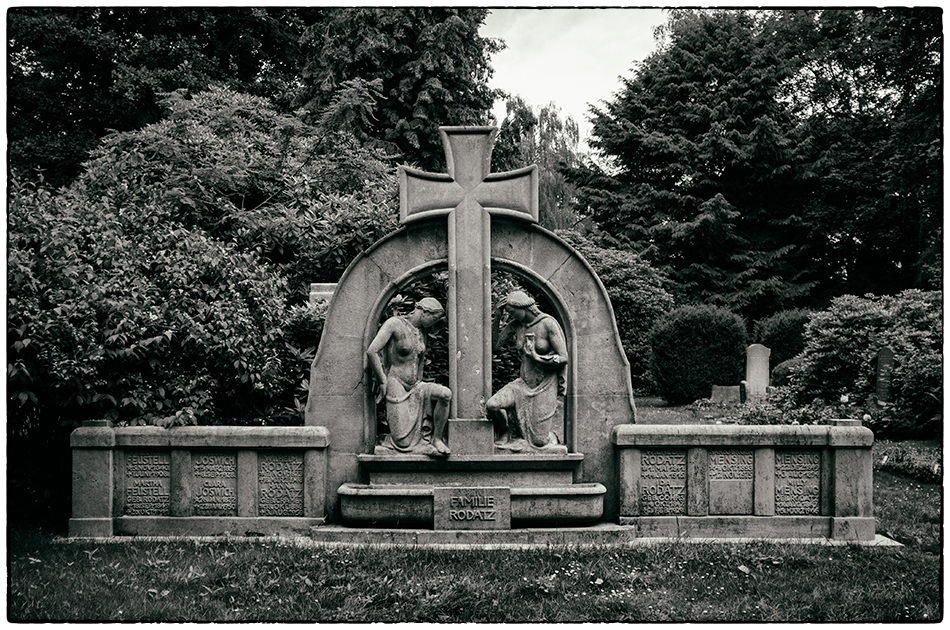 Grabmal Rodatz (1915) · Friedhof Ohlsdorf · Michael Wassenberg · 16.06.2019