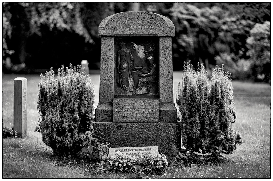 Grabmal Fürstenau (1908/1927) · Friedhof Ohlsdorf · Michael Wassenberg · 27.07.2020