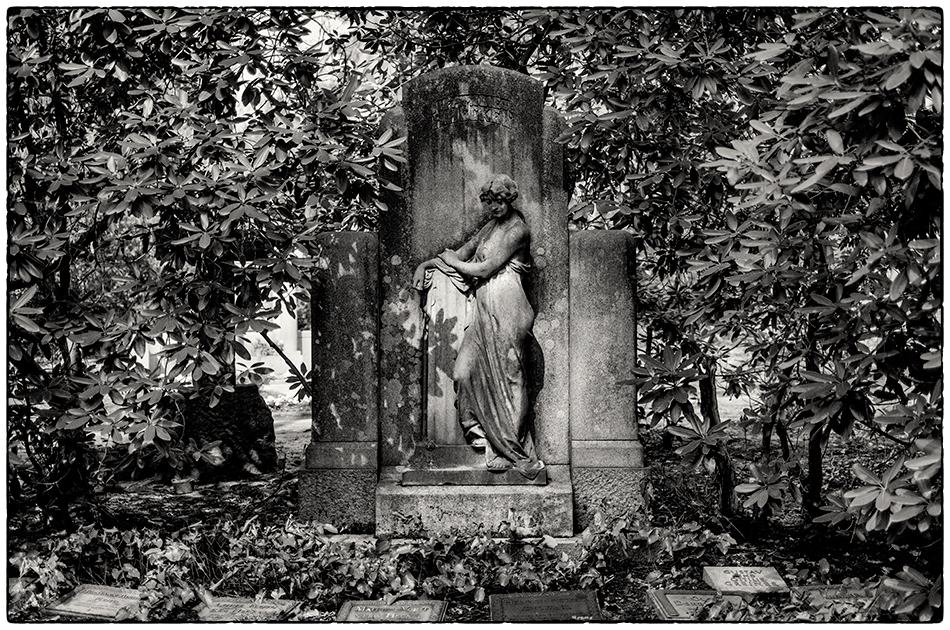 Grabmal Heckel (1908) · Friedhof Ohlsdorf · Michael Wassenberg · 11.04.2021
