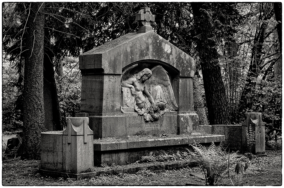 Grabmal von Bose (1906) · Friedhof Ohlsdorf · Michael Wassenberg · 24.05.2021