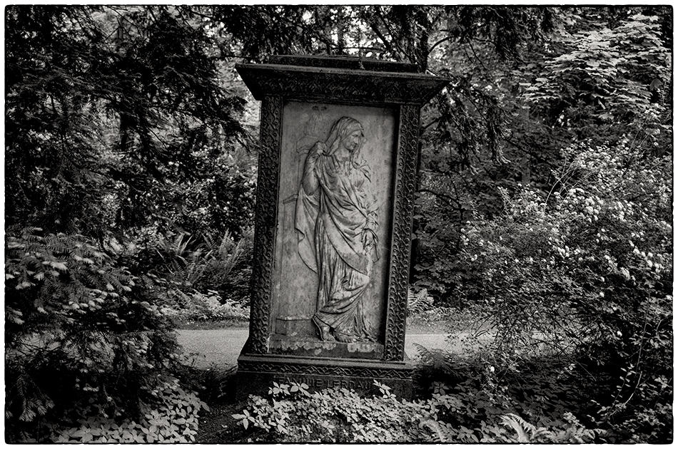 Grabmal Lerdau (1924) · Friedhof Ohlsdorf · Michael Wassenberg · 06.06.2021