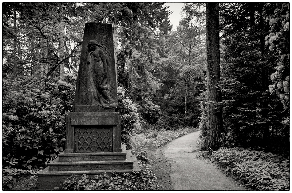 Grabmal Kollex · Friedhof Ohlsdorf · Michael Wassenberg · 06.06.2021