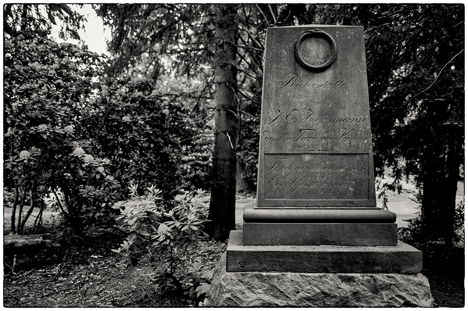 Grabmal Versmann (1833) · Friedhof Ohlsdorf · Michael Wassenberg · 06.06.2021