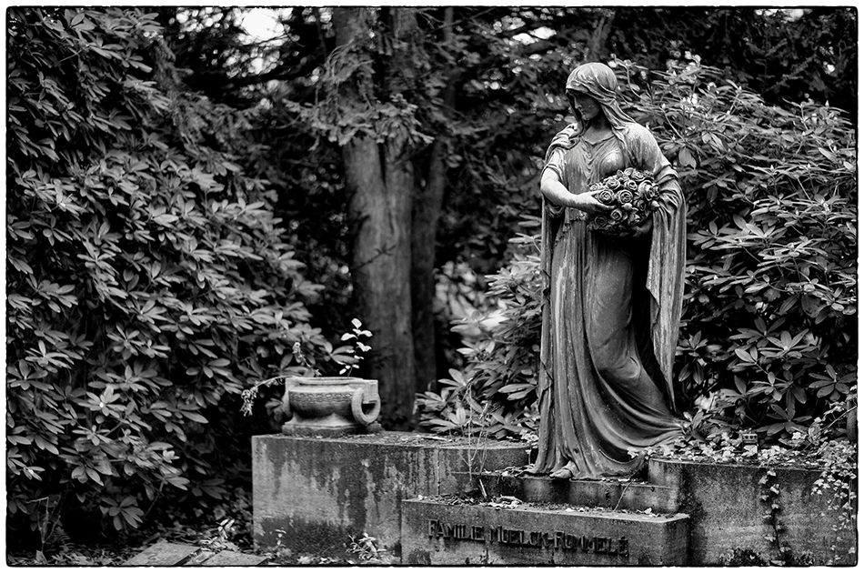 Grabmal Moelck-Rommelé (1914) · Friedhof Ohlsdorf · Michael Wassenberg · 14.11.2021