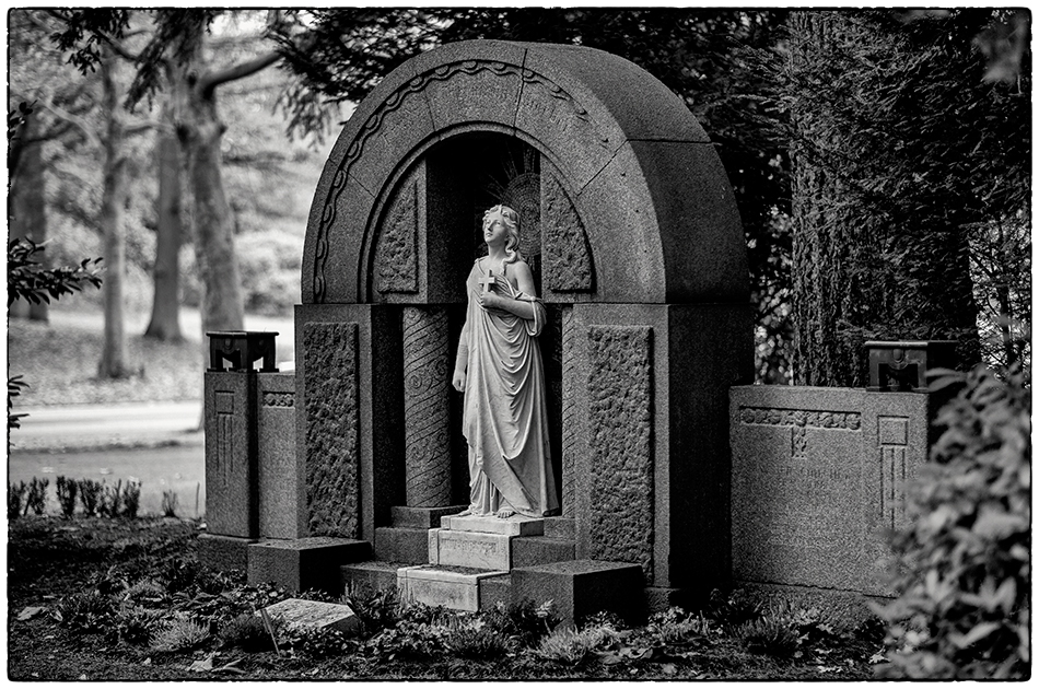 Grabmal Faerber (1909) · Friedhof Ohlsdorf · Michael Wassenberg · 14.11.2021