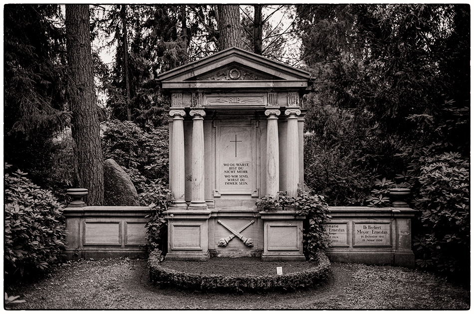 Grabmal Meyer-Ernestus · Friedhof Ohlsdorf · Michael Wassenberg · 07.05.2022