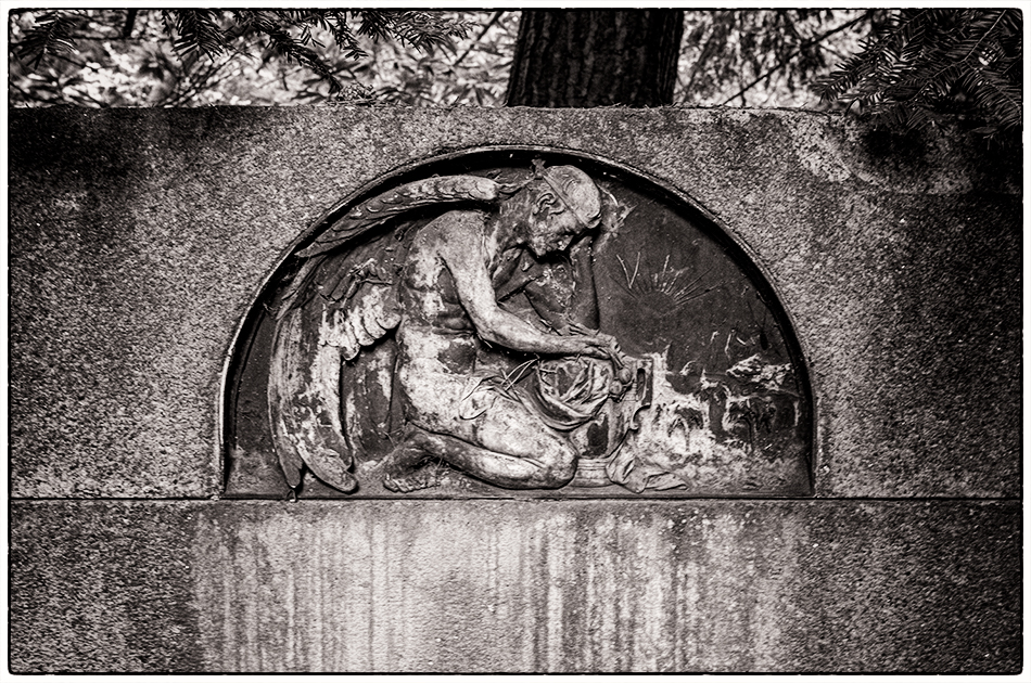 Grabmal Meyer (1912) · Friedhof Ohlsdorf · Michael Wassenberg · 07.05.2022